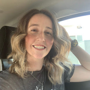 Meet your Posher, Carrie